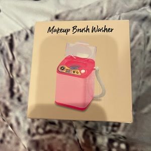 URBAN OUTFITTERS MAKEUP WASHING MACHINE